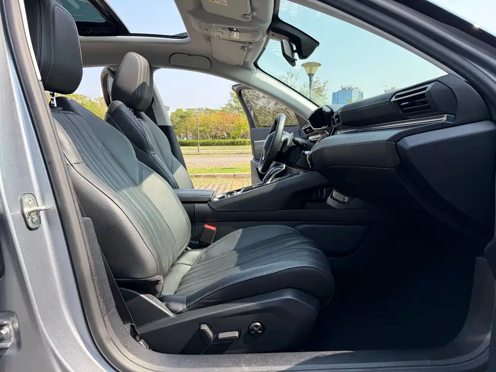 Peugeot 508 2023 — фото 16