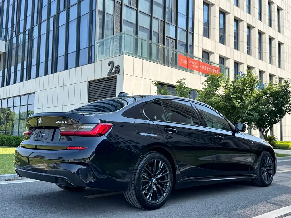 BMW 3 Series 2020