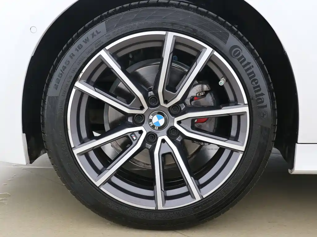 BMW 3 Series 2023 — фото 16