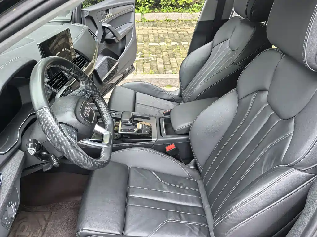 Audi Q5L 2023 — фото 24
