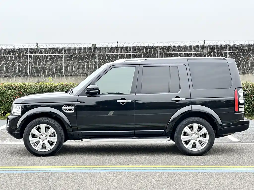 Land Rover Discovery 2019 — фото 7