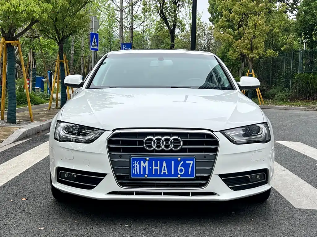 Audi A4L 2014 — фото 2