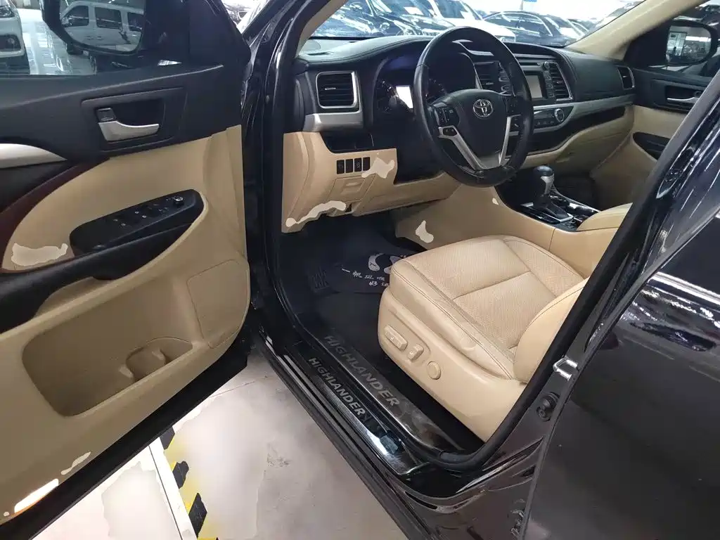 Toyota Highlander 2016 — фото 12