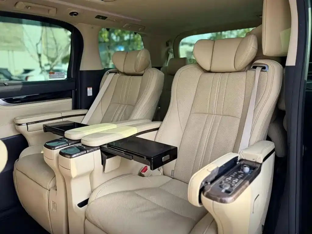 Toyota Vellfire 2019 — фото 14