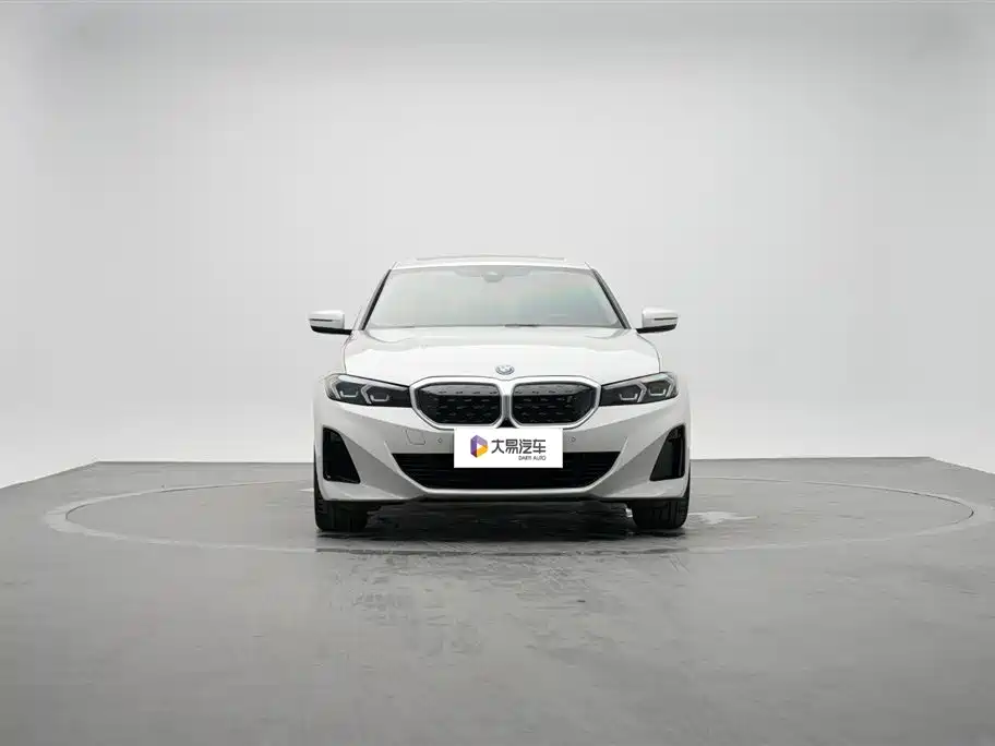 BMW i3 2022 — фото 2