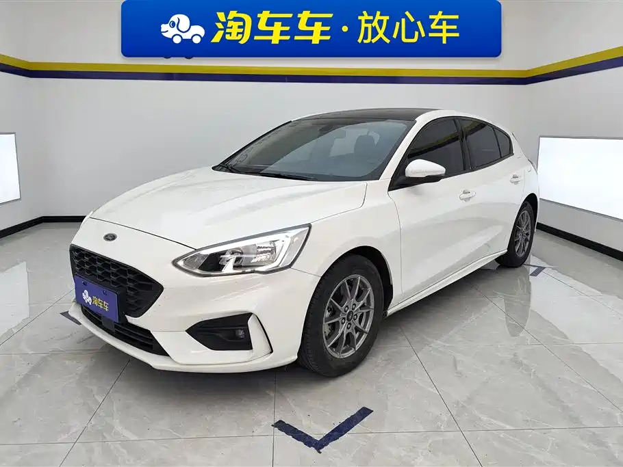 Ford Focus 2020 — фото 1