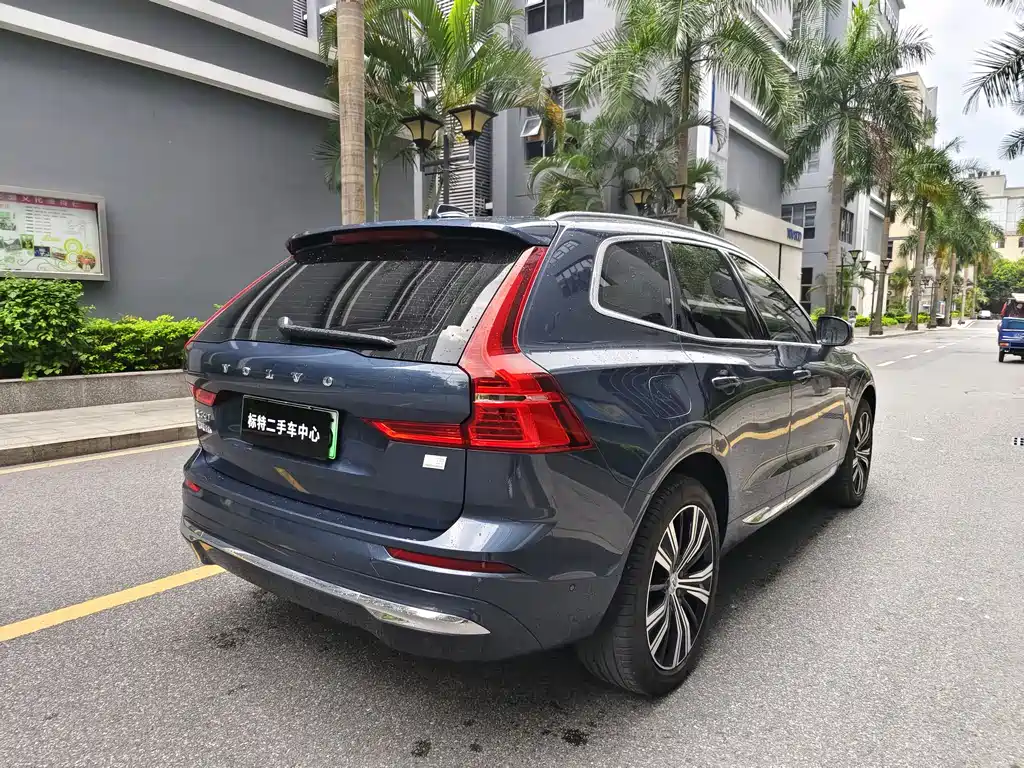 Volvo XC60 PHEV 2023 — фото 10