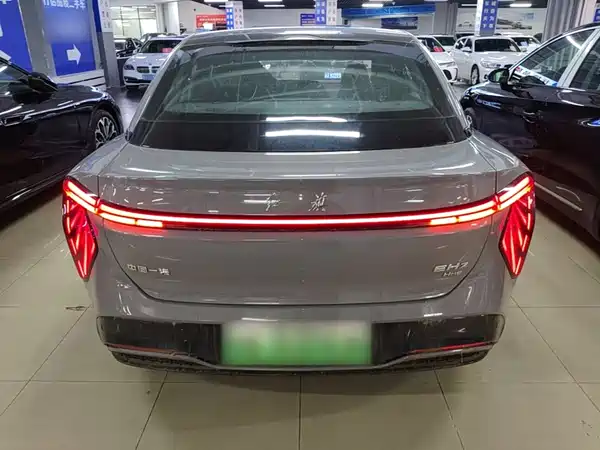 Hongqi EH7 2024