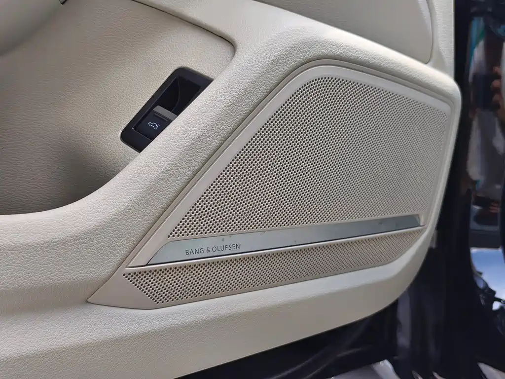 Audi A6L 2023 — фото 15