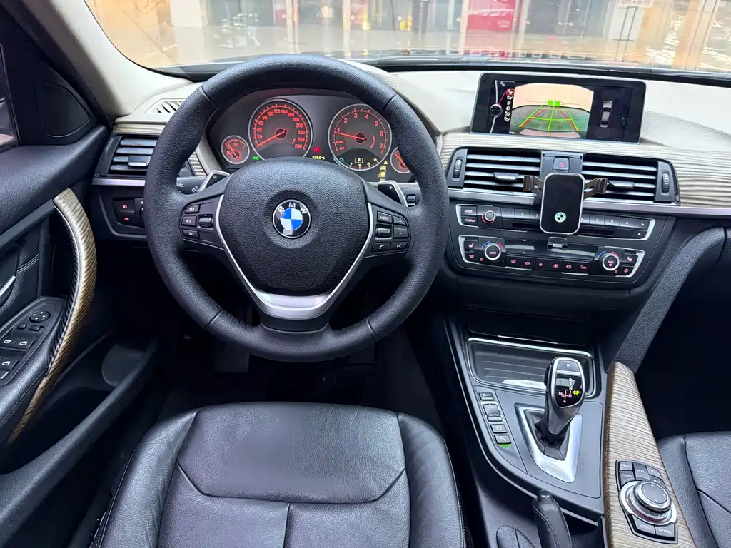 BMW 3 Series 2015 — фото 7