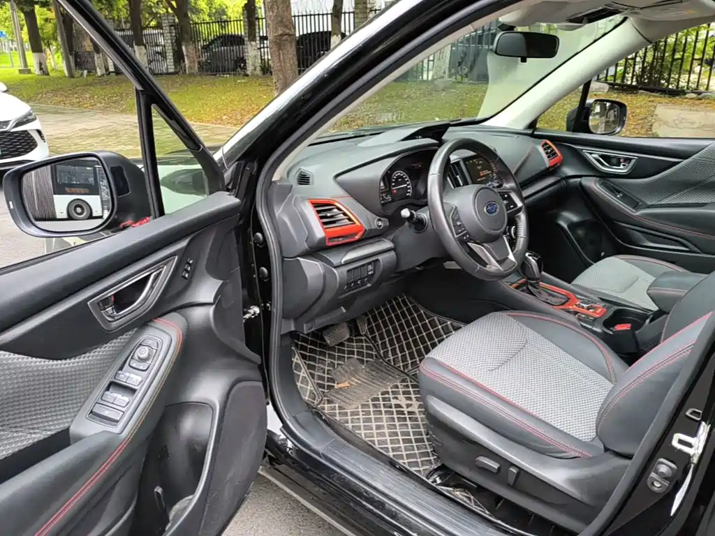 Subaru Forester 2020 — фото 16