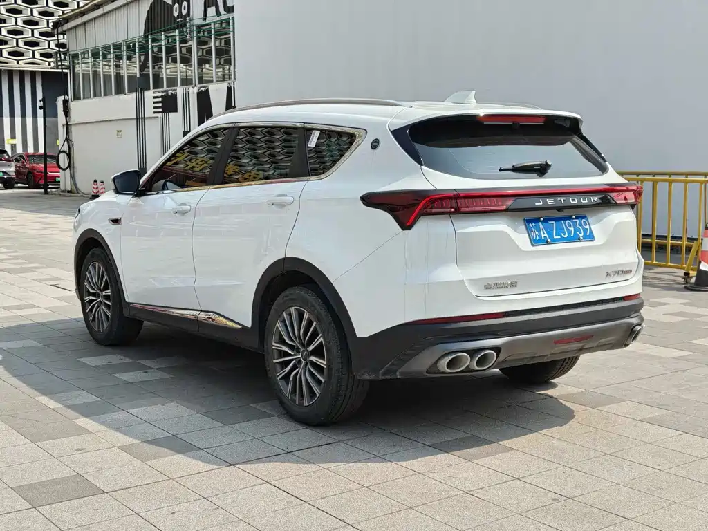 Jetour X70 PLUS 2023 — фото 2