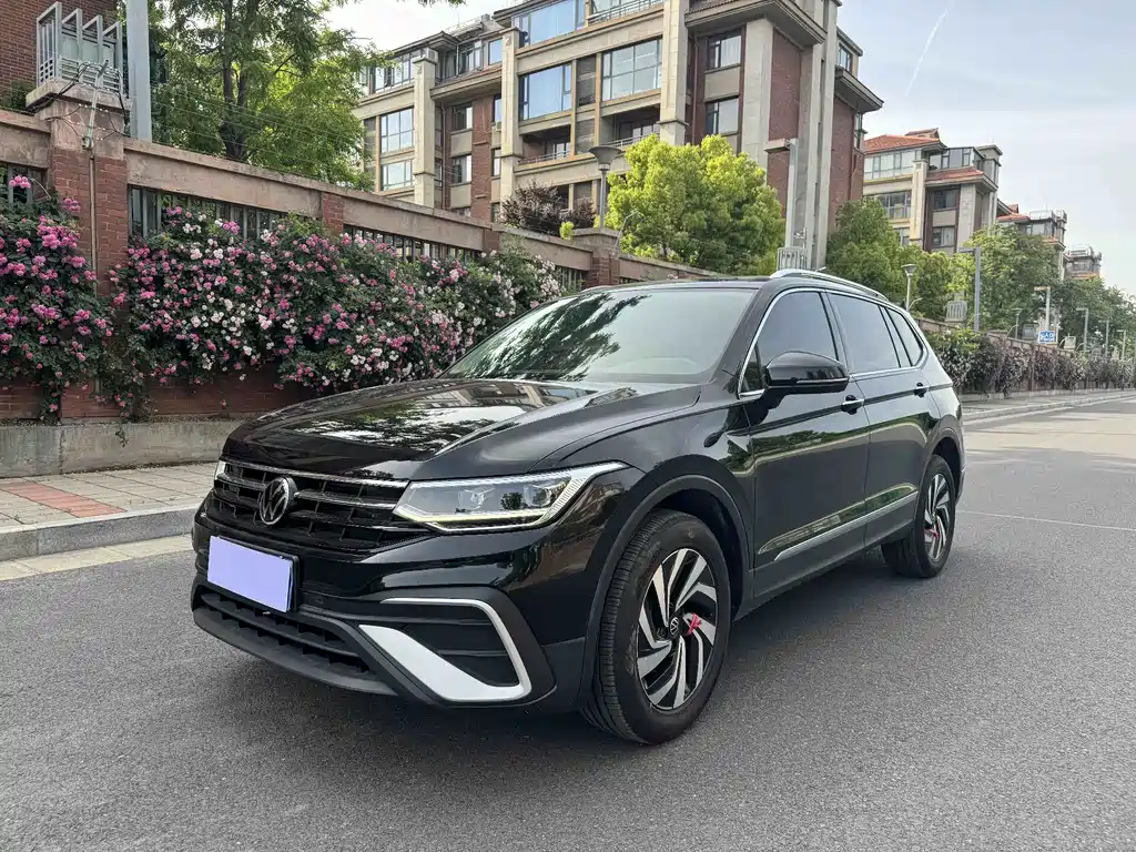 Volkswagen Tiguan L 2025