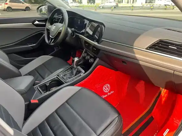 Volkswagen Sagitar 2022