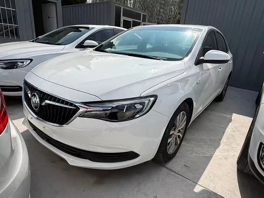 Buick Excelle 2020 — фото 1