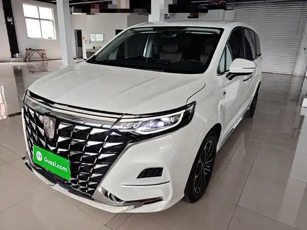 Roewe iMAX8 2024