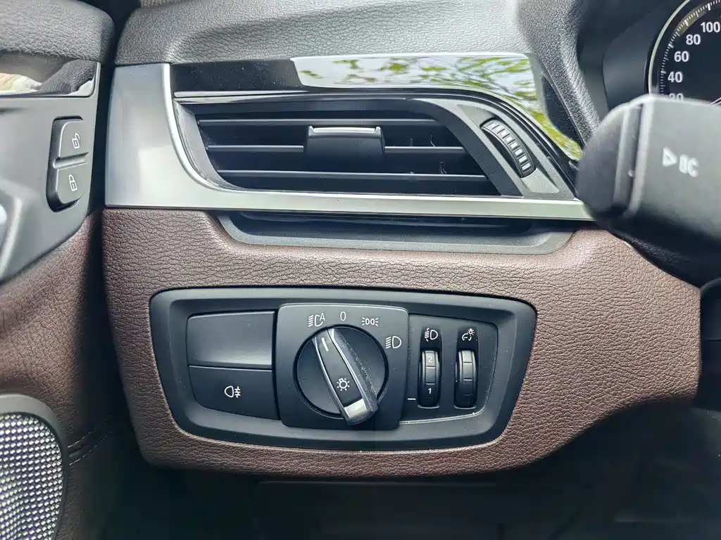 BMW X1 2022 — фото 15