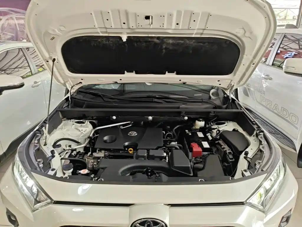Toyota RAV4 2025 — фото 20