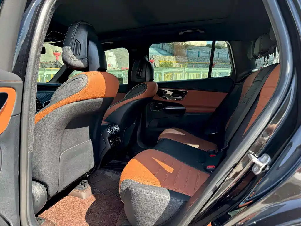 Mercedes-Benz GLC 2024