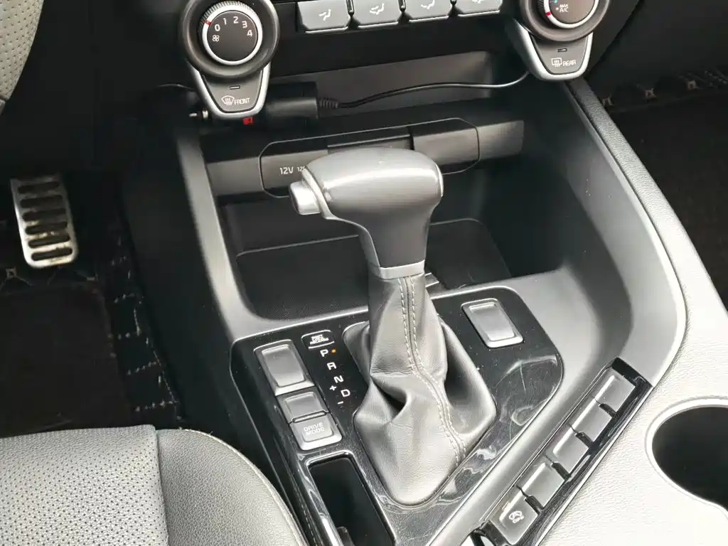 Kia KX7 2017 — фото 14