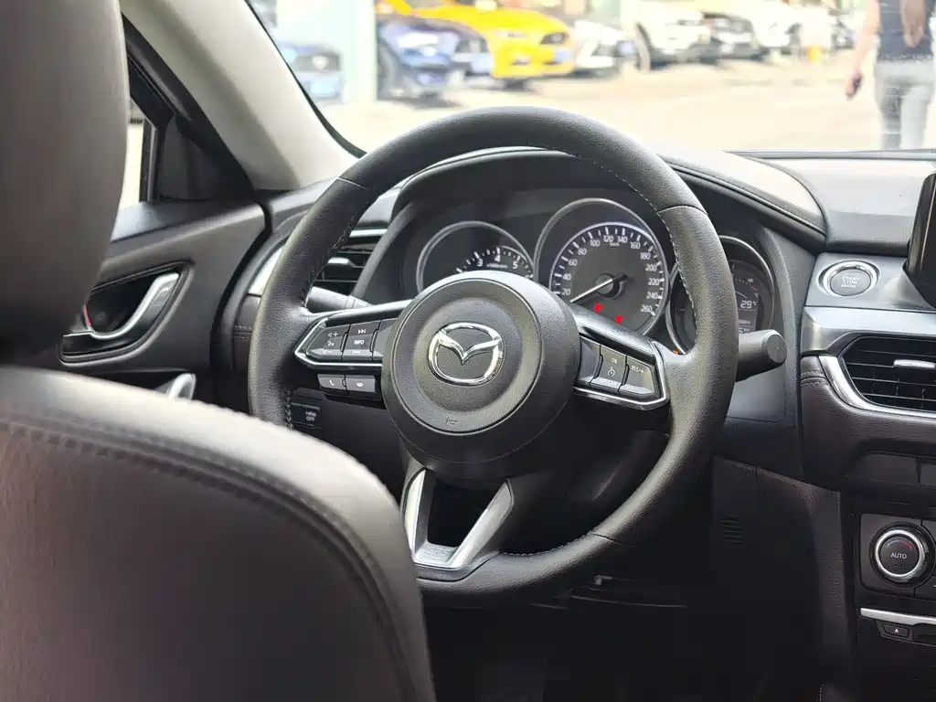 Mazda Atenza 2018 — фото 10
