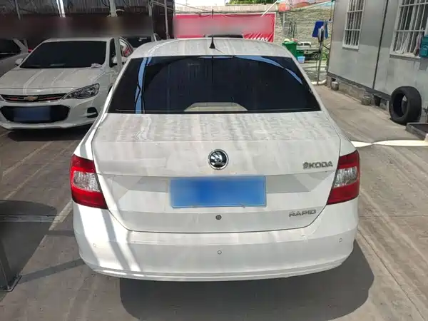 Skoda Rapid 2016
