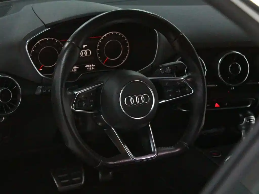 Audi TT 2015 — фото 5