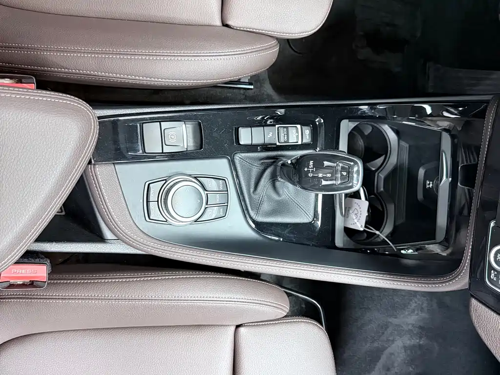 BMW X1 2022 — фото 14