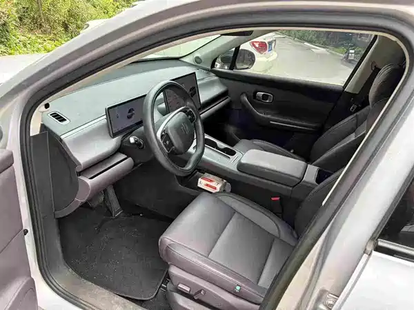 Leapmotor C16 2025