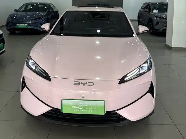 BYD e7 2025