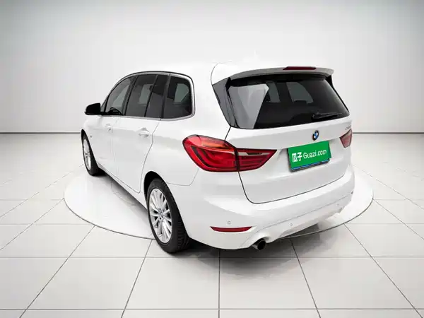 BMW 2 Series Wagon 2018