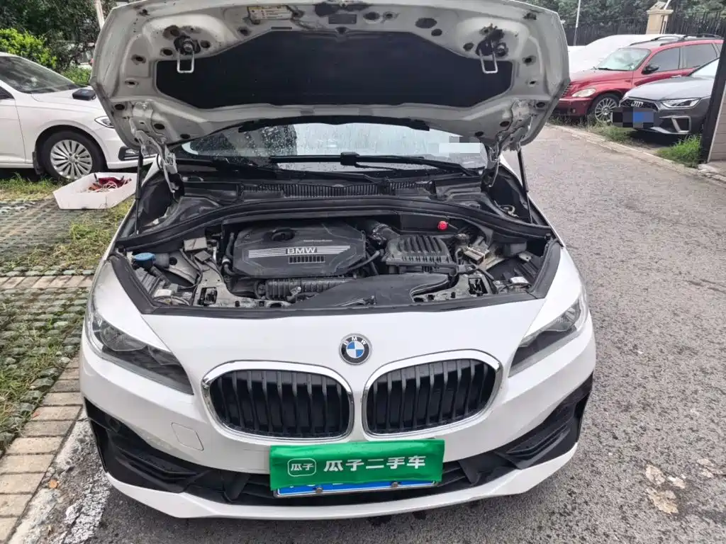 BMW 2 Series Wagon 2018 — фото 21