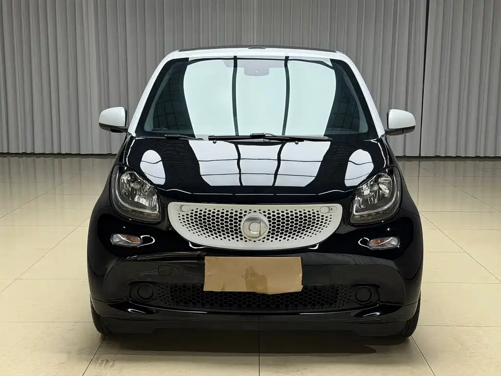 smart fortwo 2017 — фото 1