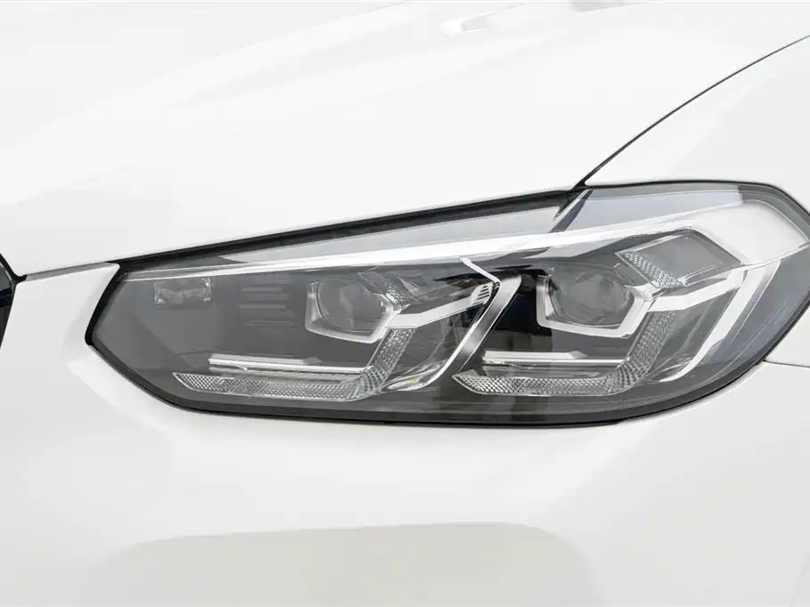 BMW X3 2022 — фото 9