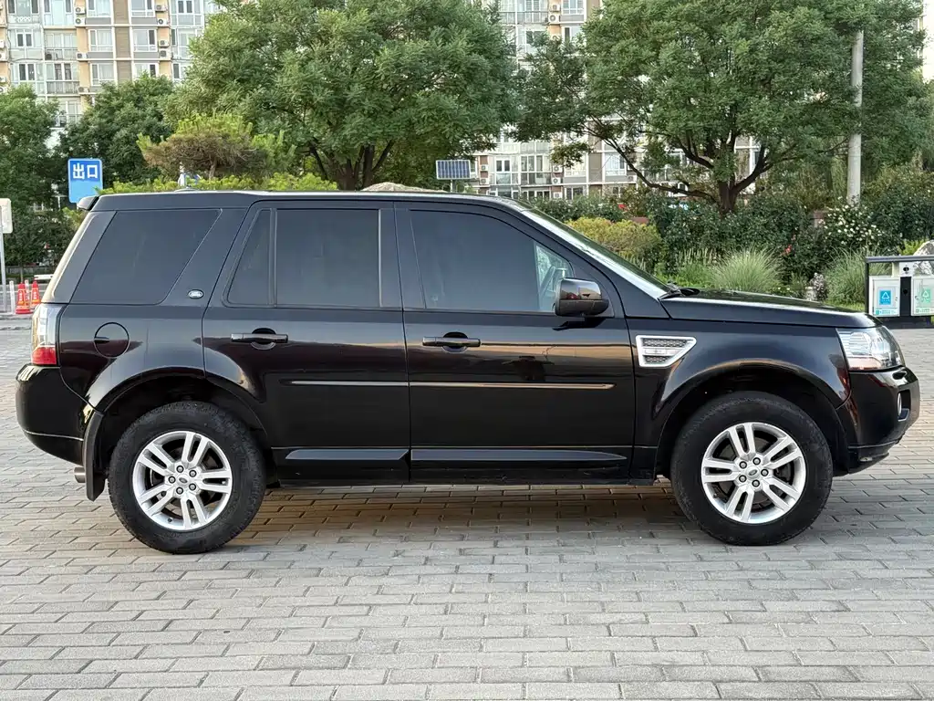 Land Rover Freelander 2 2014 — фото 8