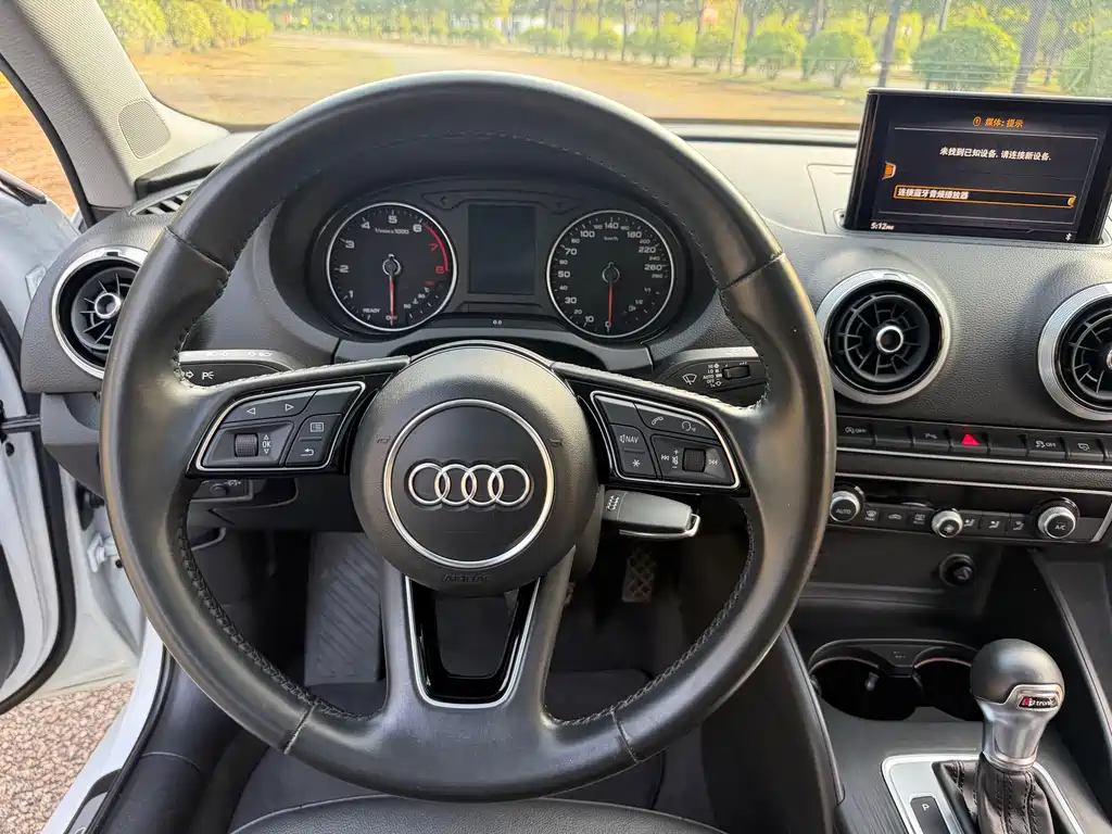 Audi A3 2018 — фото 19