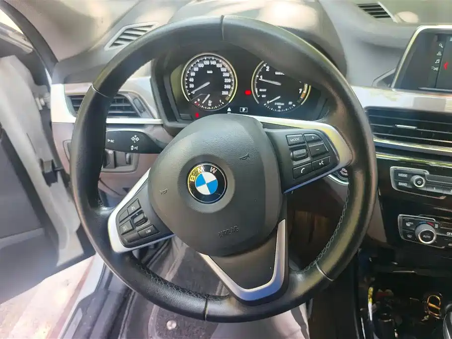 BMW X1 2018 — фото 15