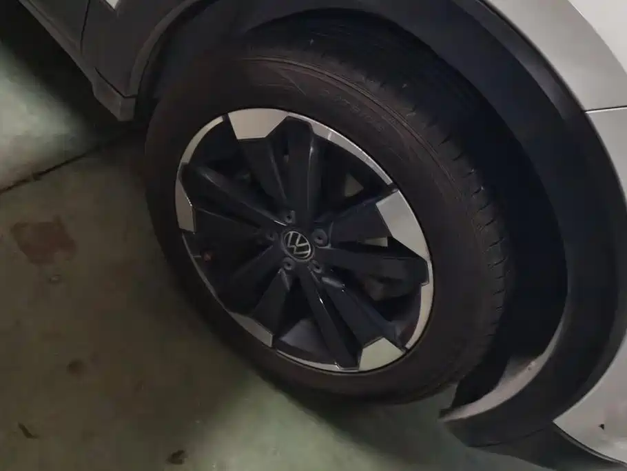 Volkswagen Explore The Shadows 2021