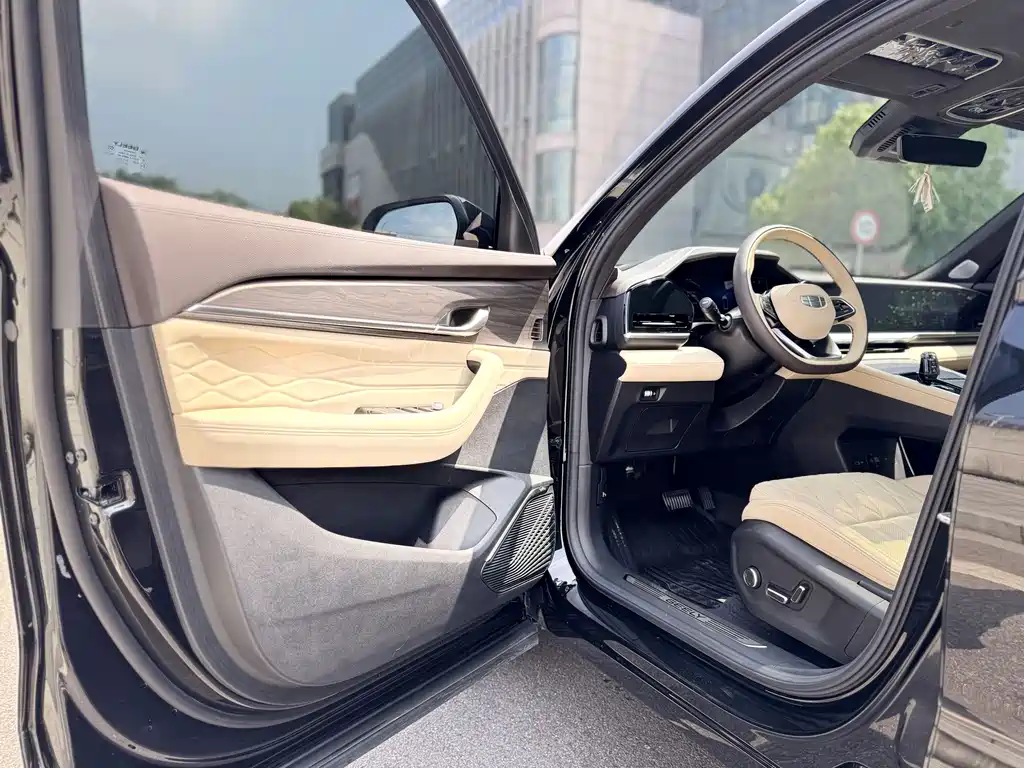 Geely Xingyue L 2025 — фото 11