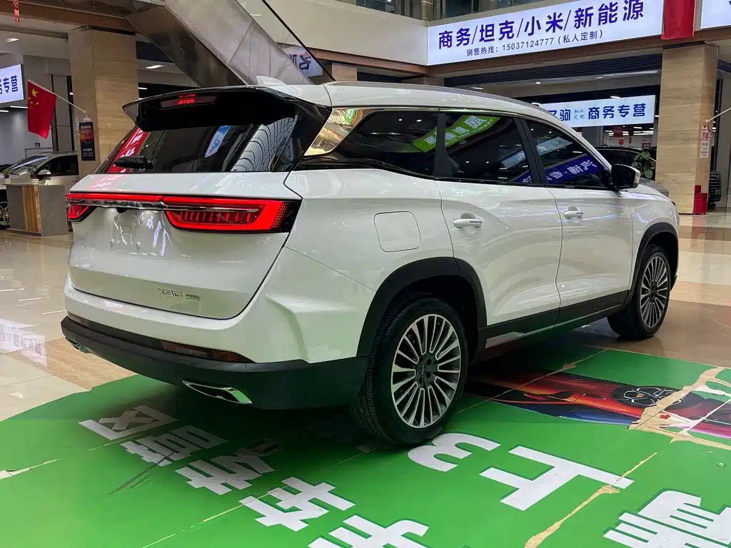 Jetour X90 C-DM 2025 — фото 5