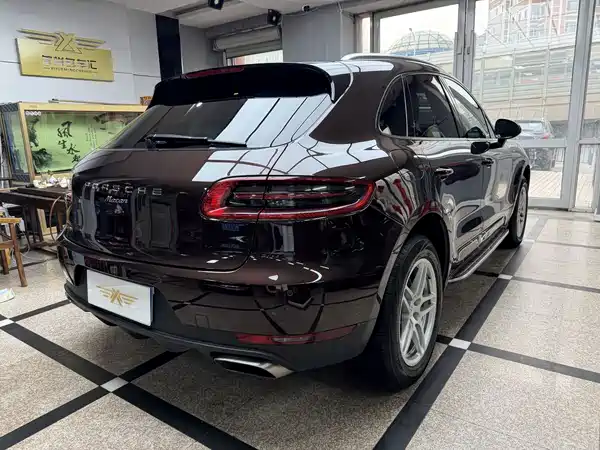 Porsche Macan 2016