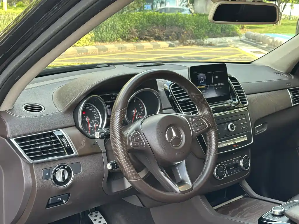 Mercedes-Benz GLE 2018 — фото 7
