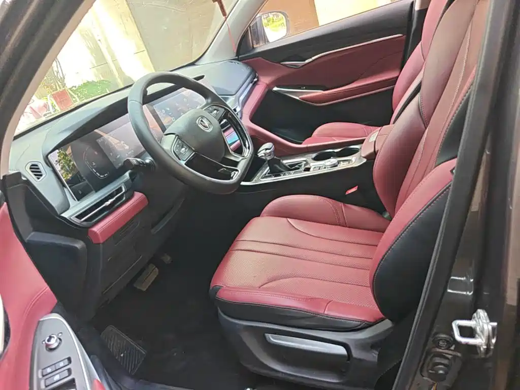 Changan CS75 PLUS 2021 — фото 15