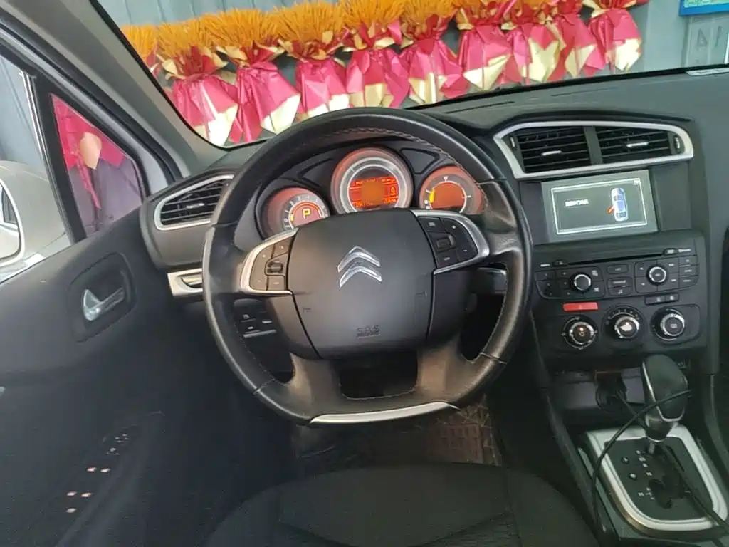 Citroën C4L 2015 — фото 11