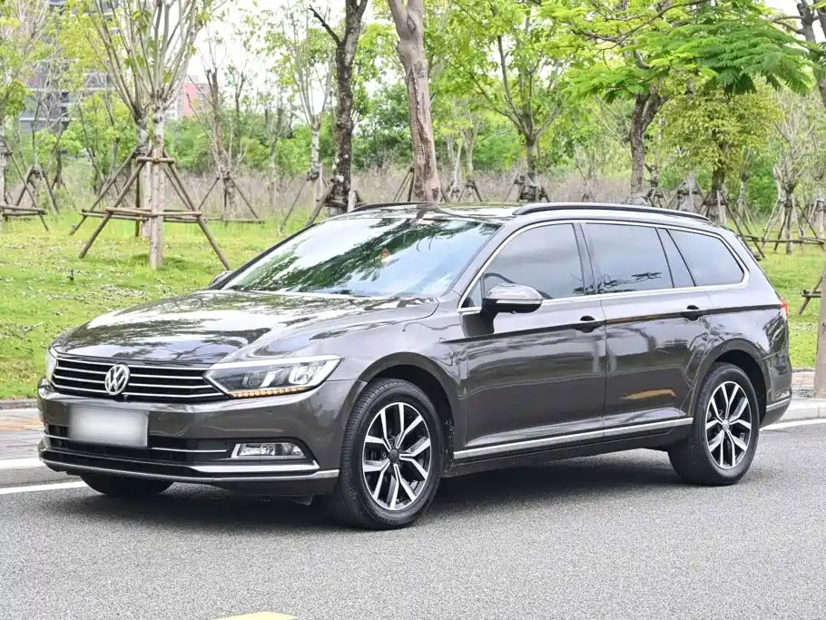 Volkswagen Viloran 2017 — фото 3