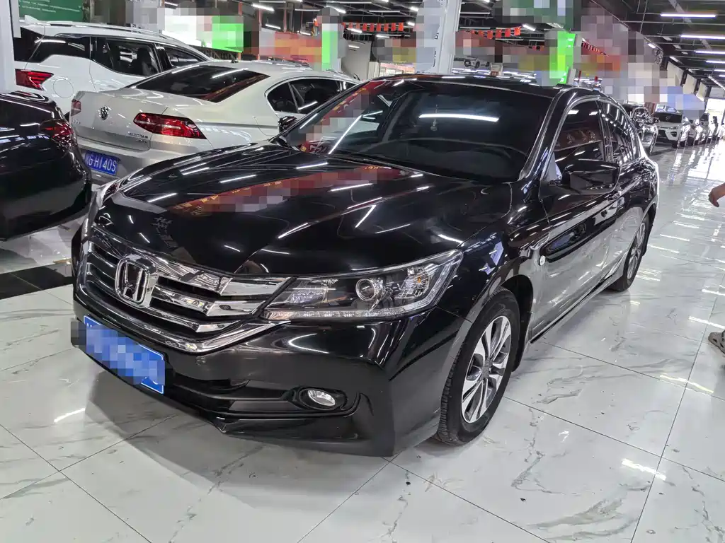 Honda Accord 2015 — фото 1
