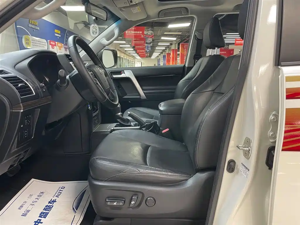 Toyota Prado 2019 — фото 11