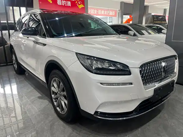 Lincoln Corsair 2021