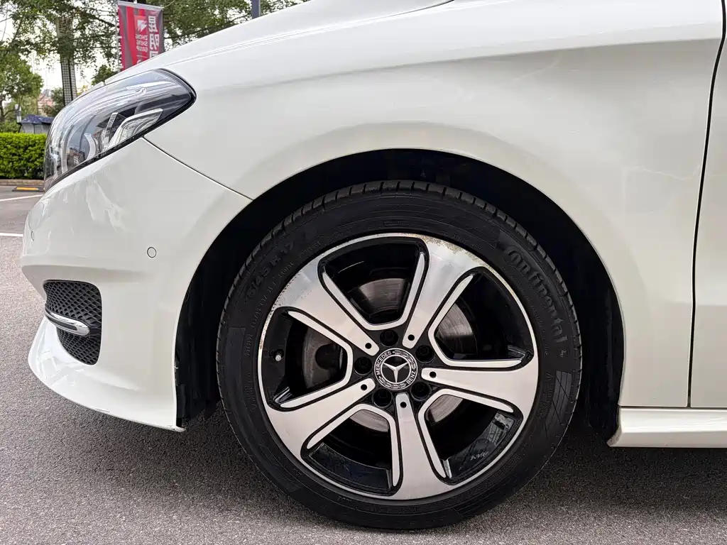 Mercedes-Benz B-Class 2017 — фото 11