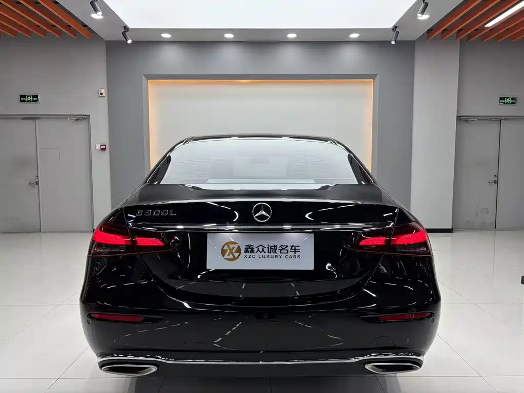 Mercedes-Benz E-Class 2022 — фото 5